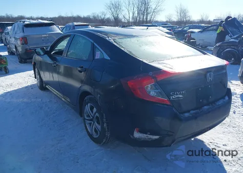 2018 Honda Civic Lx z USA, uszkodzony, nr VIN 19XFC2F51JE008018